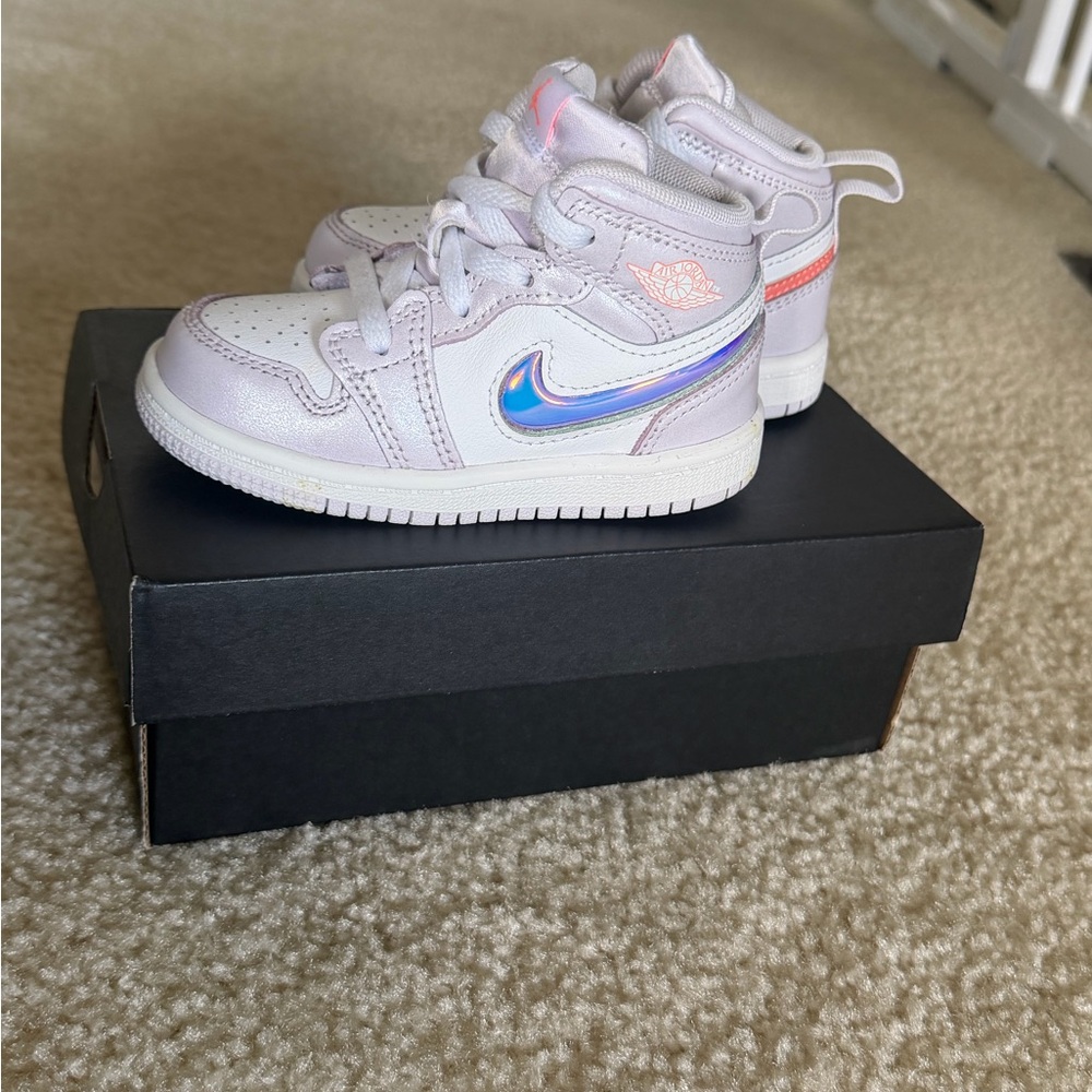 Jordan 1 Mid SE toddler shoes: Barely Grape/Atomic Pink, w/ iridescent swoosh
